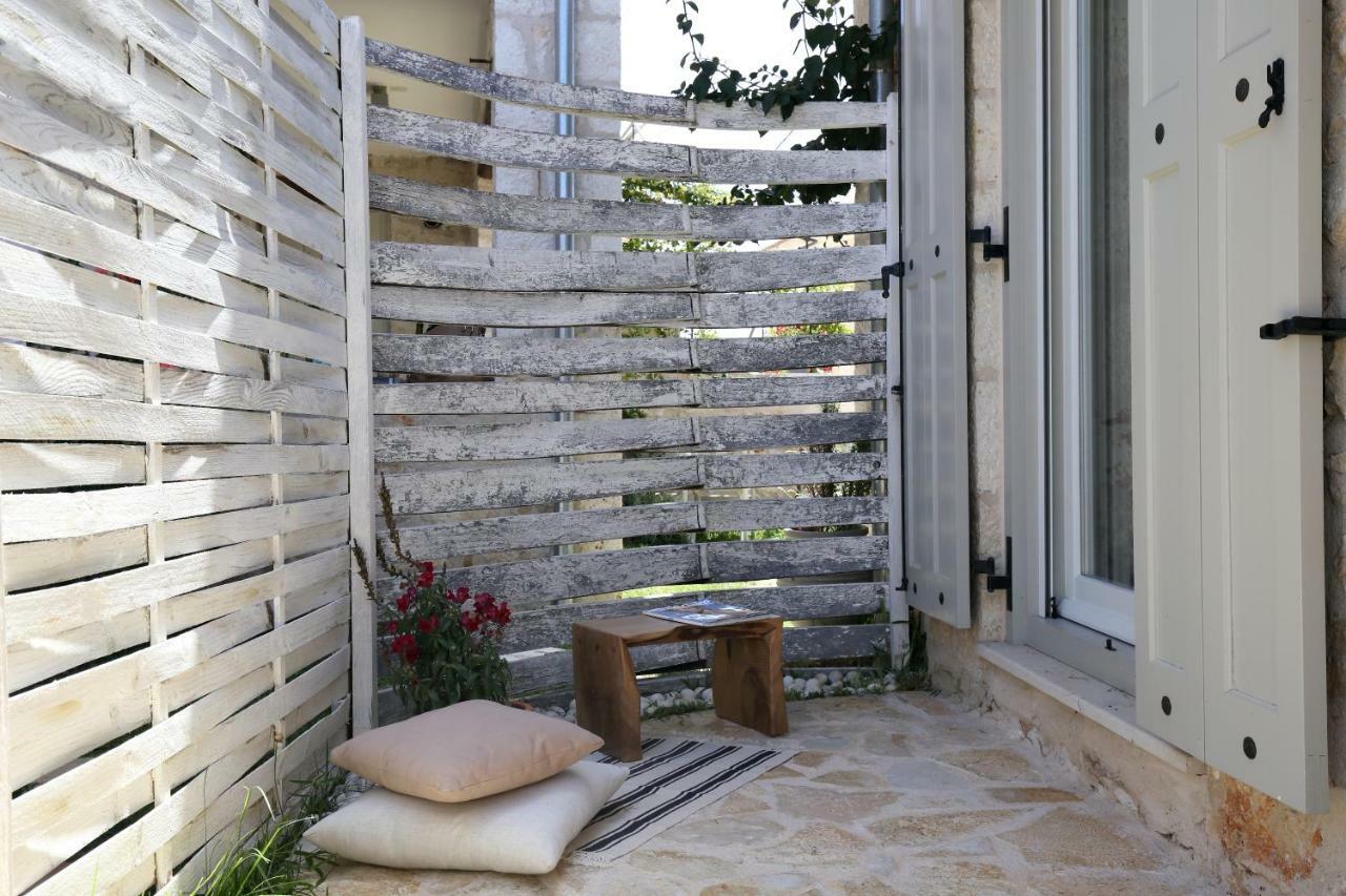 Casa Ovata Lägenhet Tsoukaládhes Exteriör bild